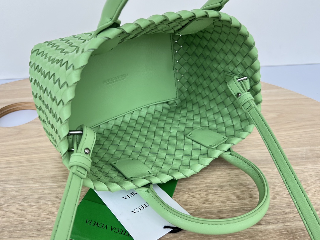 Mini Cabat Intreccio Leather Tote Apple Green